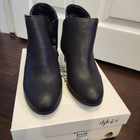 NEW Style & Co black booties - Size 8.5 - Picture 2 of 5